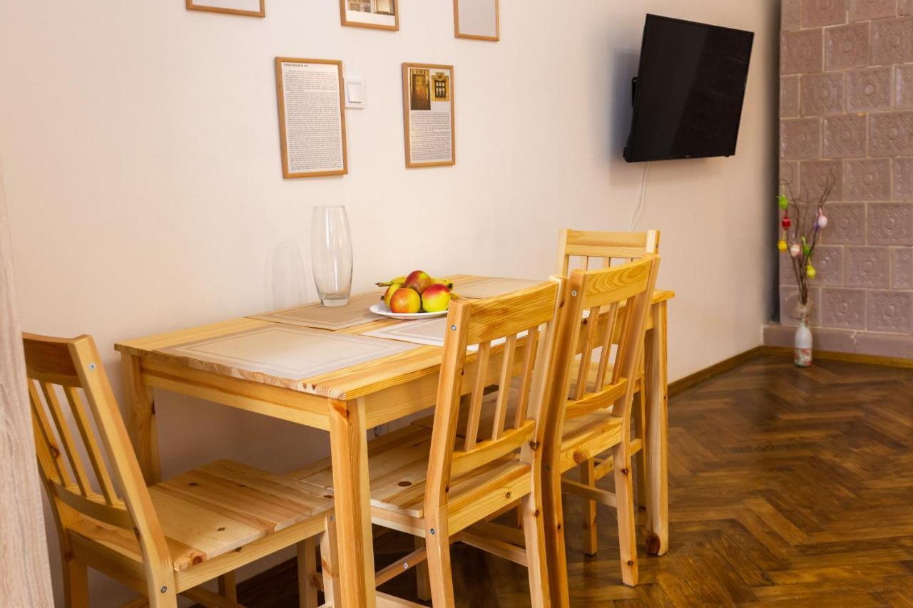 Peaceful Studio On Rynok Square Lviv Extérieur photo