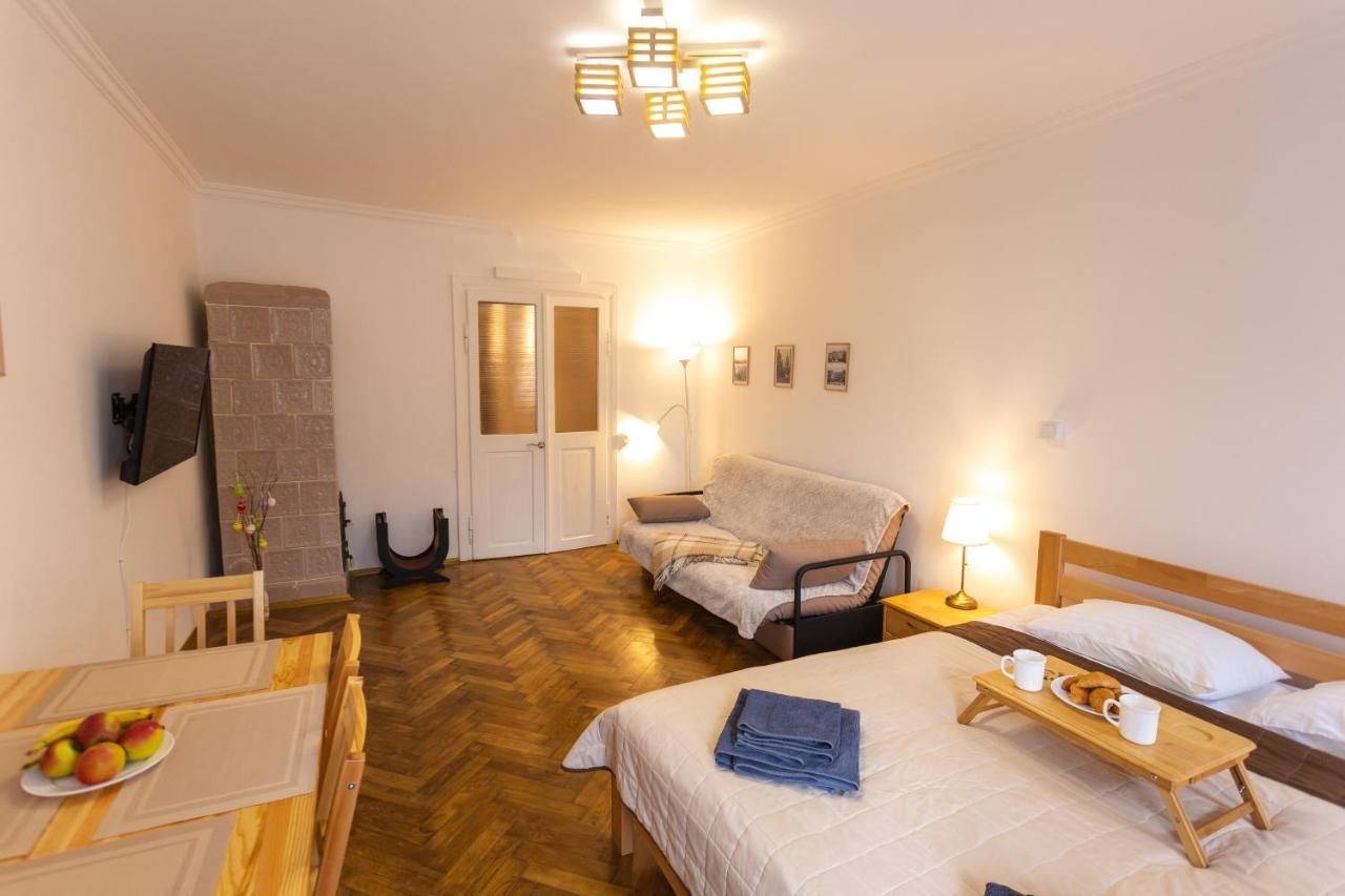 Peaceful Studio On Rynok Square Lviv Extérieur photo