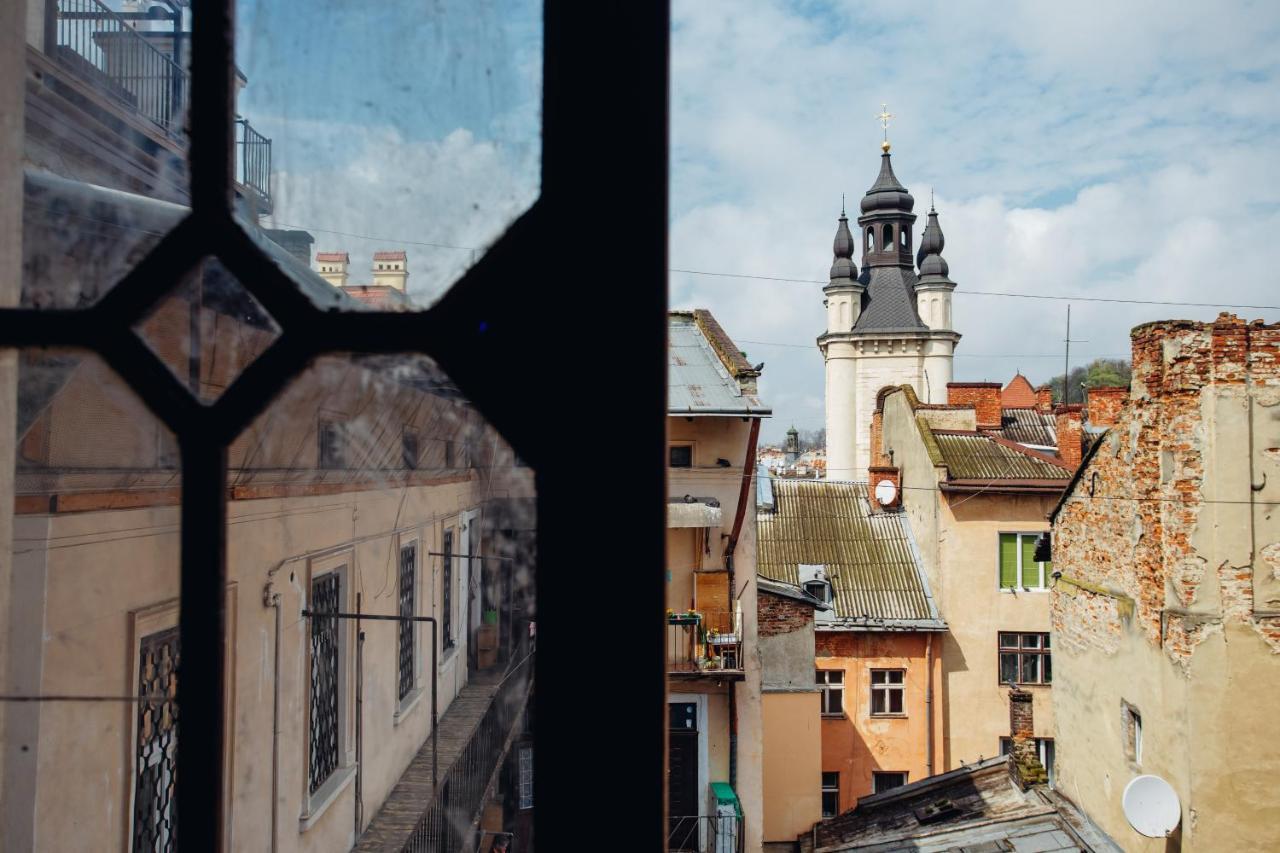Peaceful Studio On Rynok Square Lviv Extérieur photo