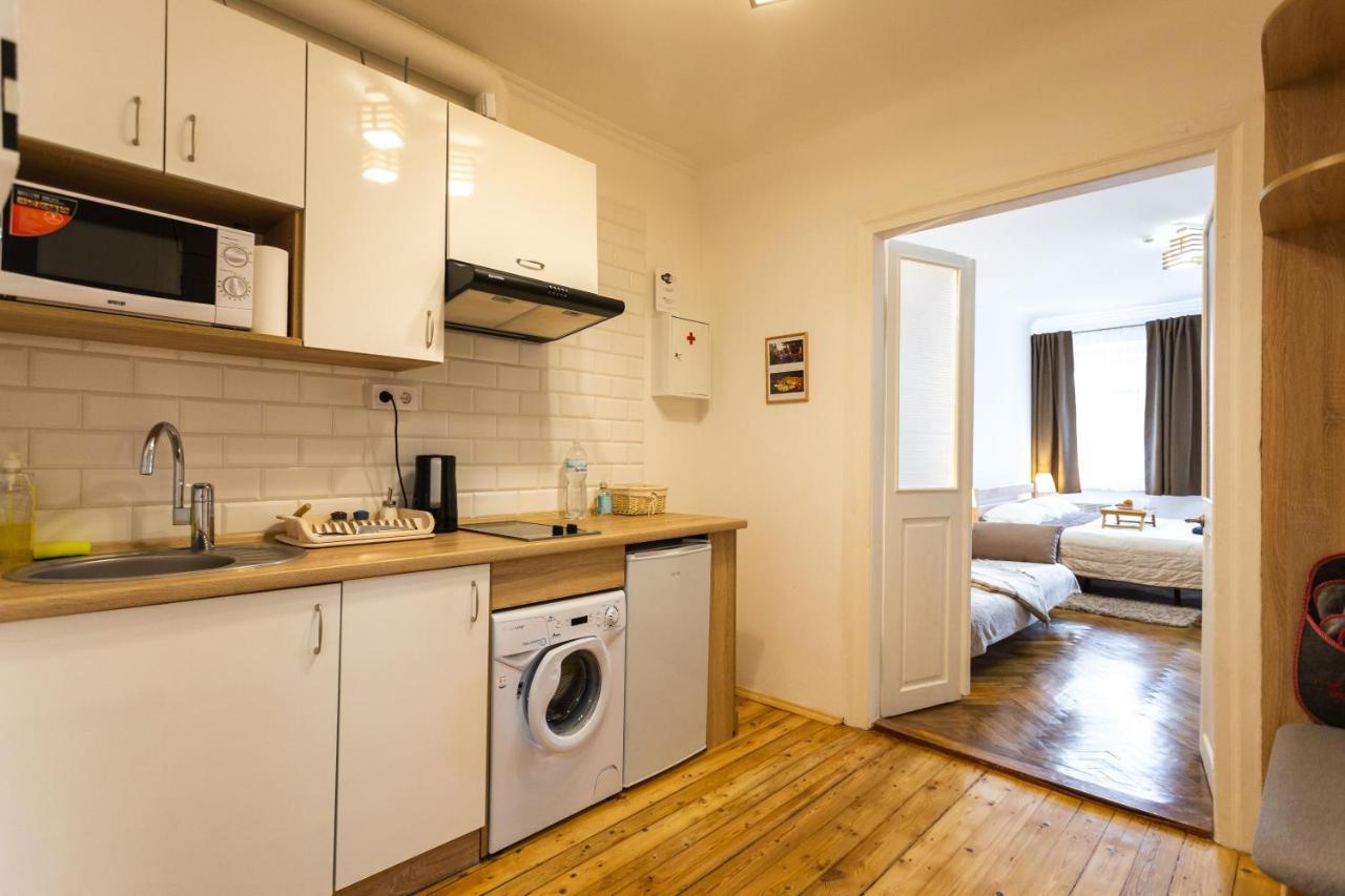 Peaceful Studio On Rynok Square Lviv Extérieur photo