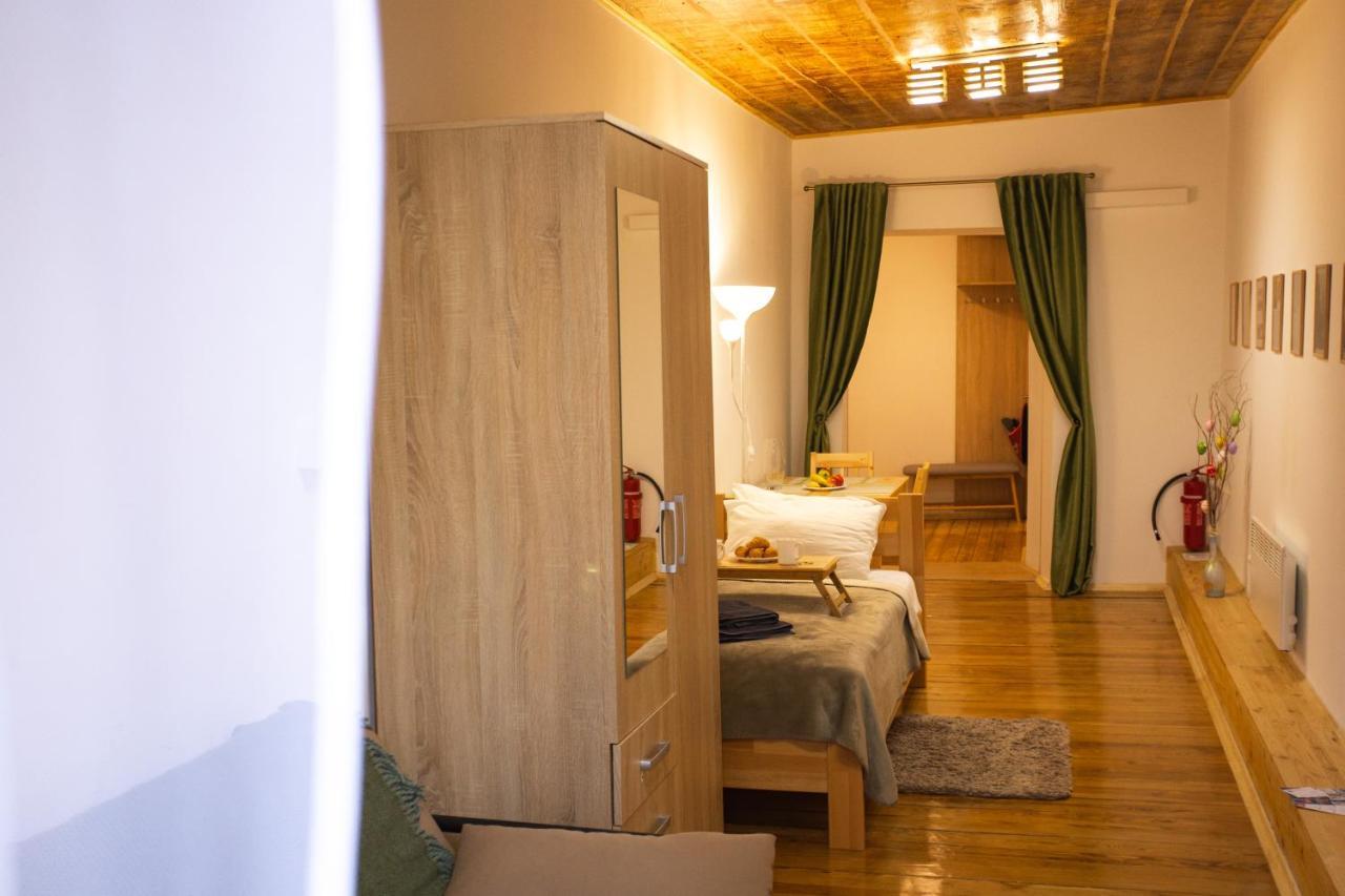Peaceful Studio On Rynok Square Lviv Extérieur photo