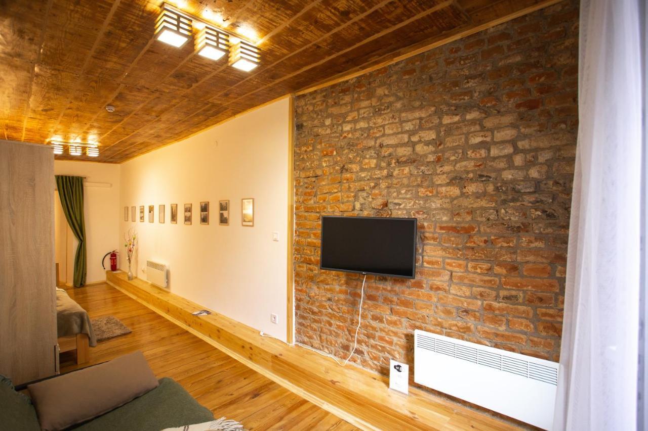 Peaceful Studio On Rynok Square Lviv Extérieur photo