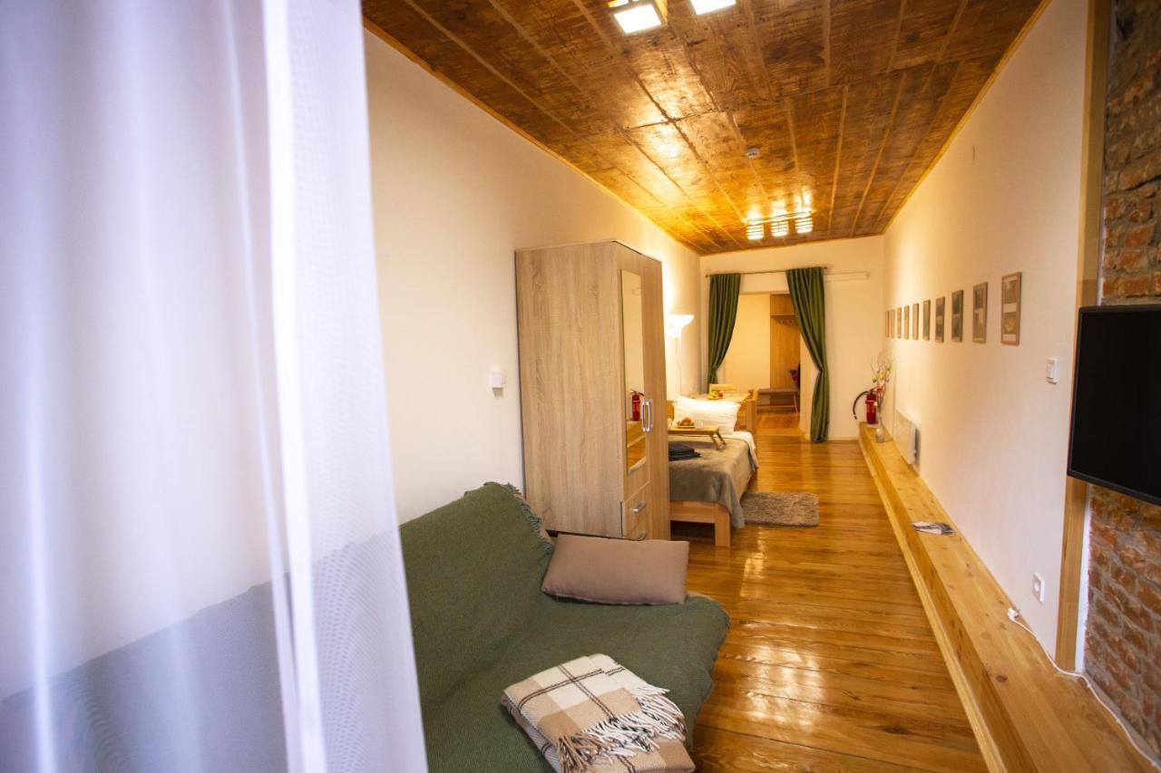 Peaceful Studio On Rynok Square Lviv Extérieur photo