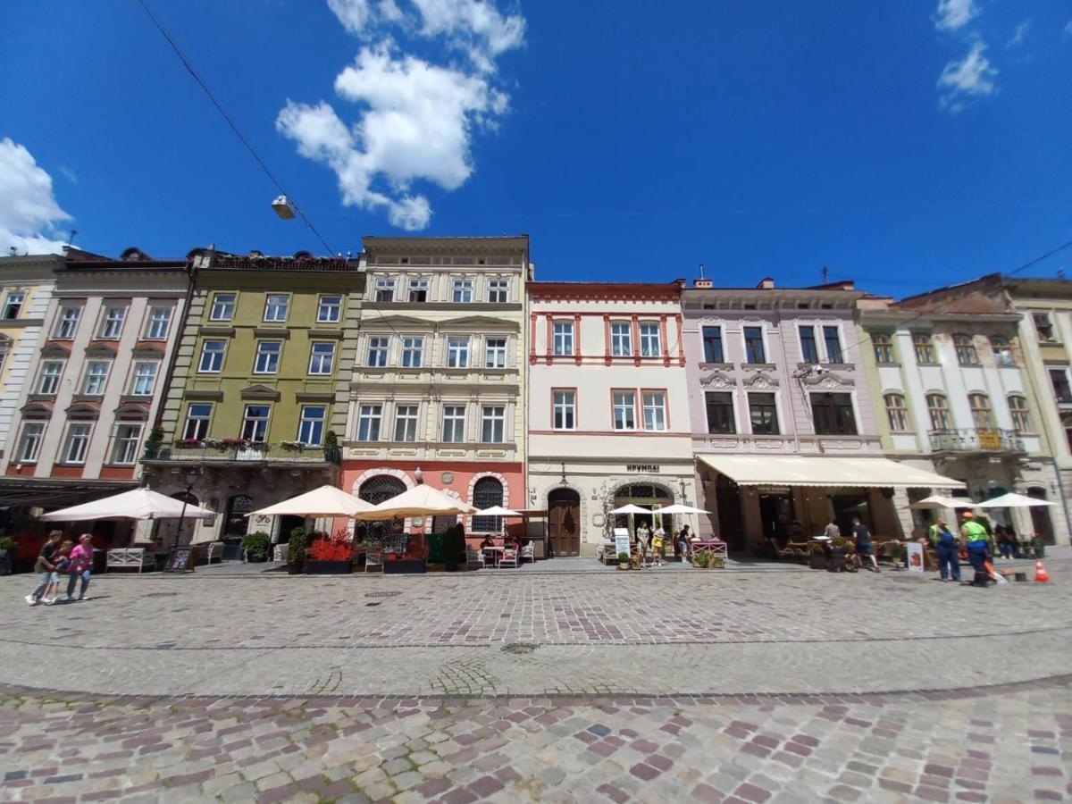 Peaceful Studio On Rynok Square Lviv Extérieur photo