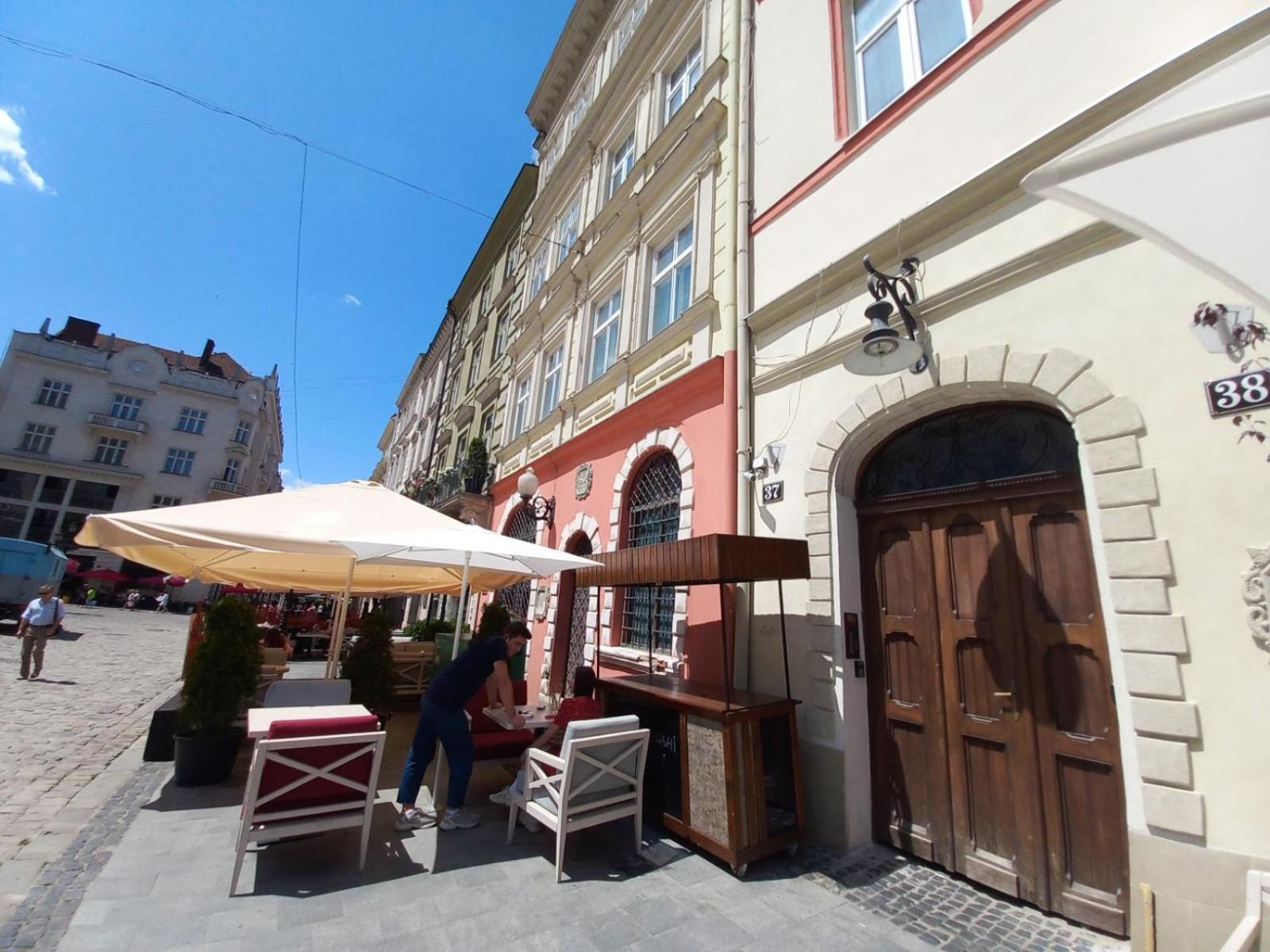 Peaceful Studio On Rynok Square Lviv Extérieur photo